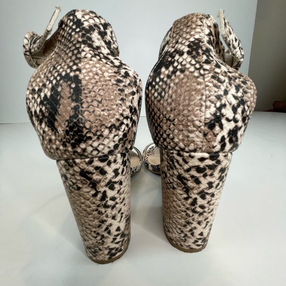 Qupid Stone Snake Ankle Strap Block Heels Sz 7 - Picture 11 of 17